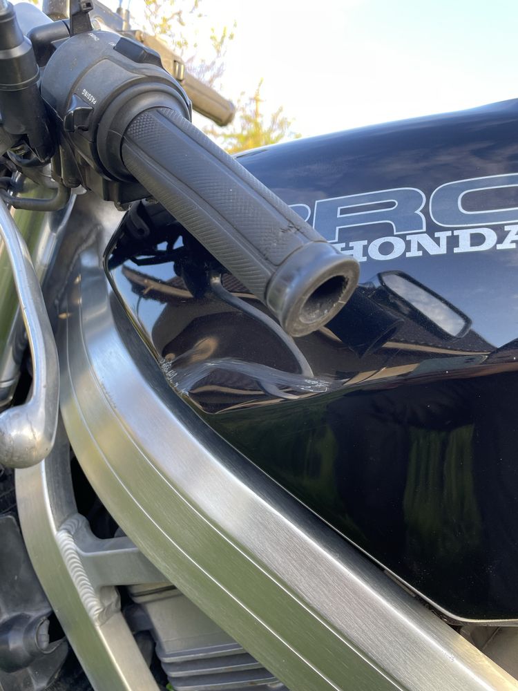 Мотоцикл Honda Bros 400