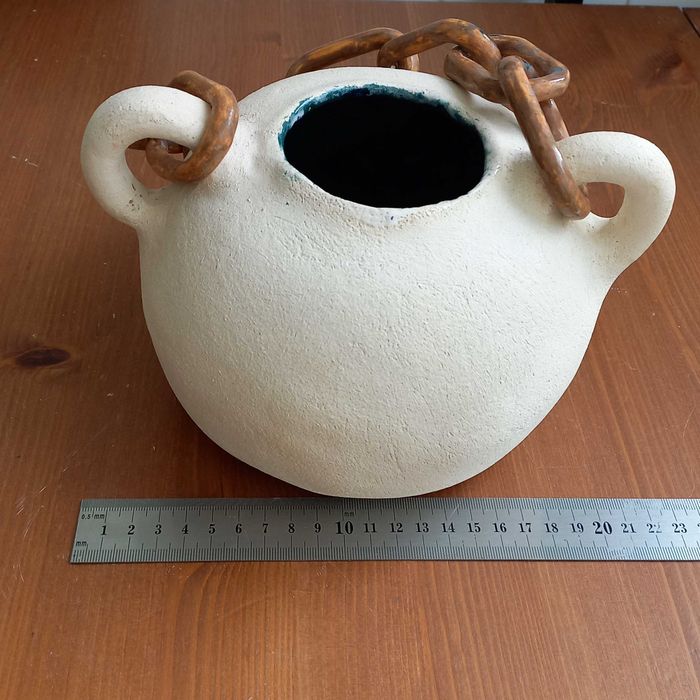 Peça decorativa em cerâmica