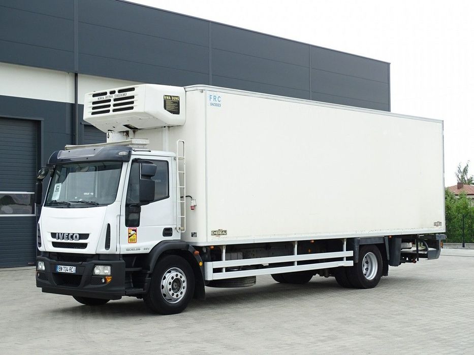 Iveco EuroCargo 190E28 Izoterma Chłodnia Chereau Sprowadzony  Przebieg Udokumentowany EEV Euro 5 Kabina 3 osobowa Winda Poduszki