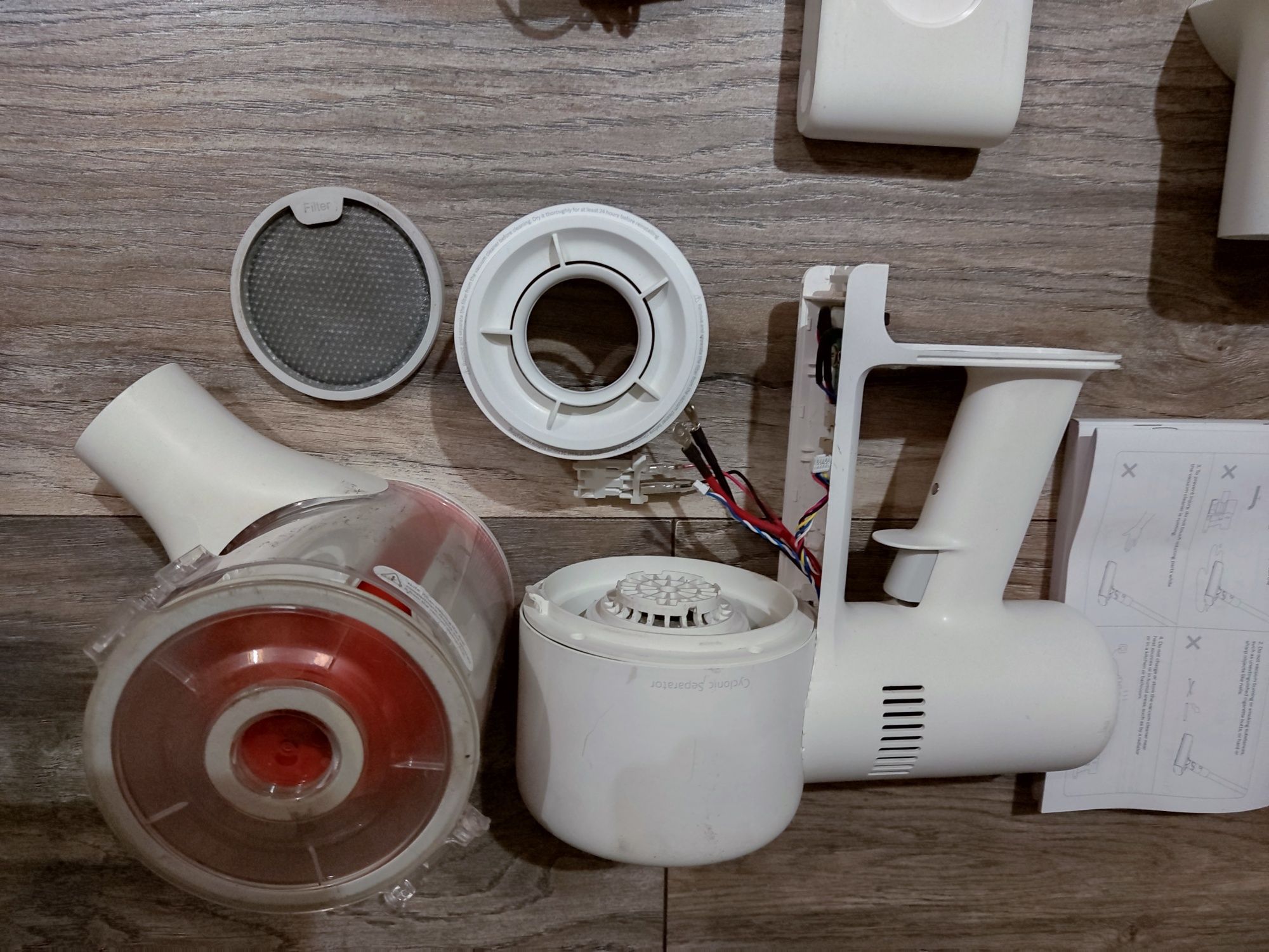 Xiaomi Vacuum Cleaner G9 i G10, dwa komplety baterii i akcesoriów. BDB