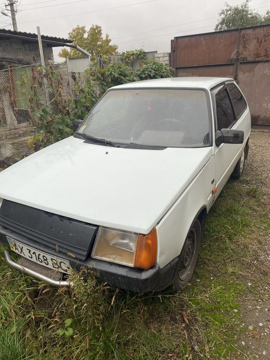 Автомобіль Таврія люкс 2001