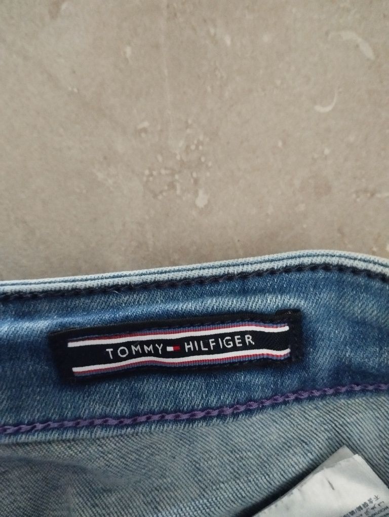 Jeansy Tommy Hilfiger M