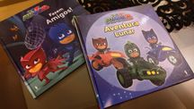 Livros (2) PJMASKS - Fazem Amigos & Aventura Lunar