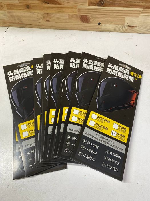 Пінлок для шолома