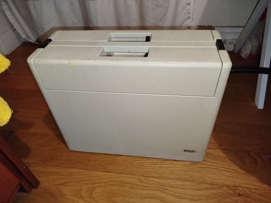 Máquina de costura pfaff 1222