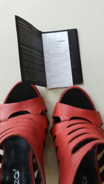 Piękne buty czerwone botki letnie sandały "open toe" Kazar roz 36