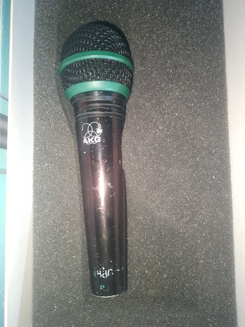 Професійний мікрофон суперкардіоїд  AKG d880
