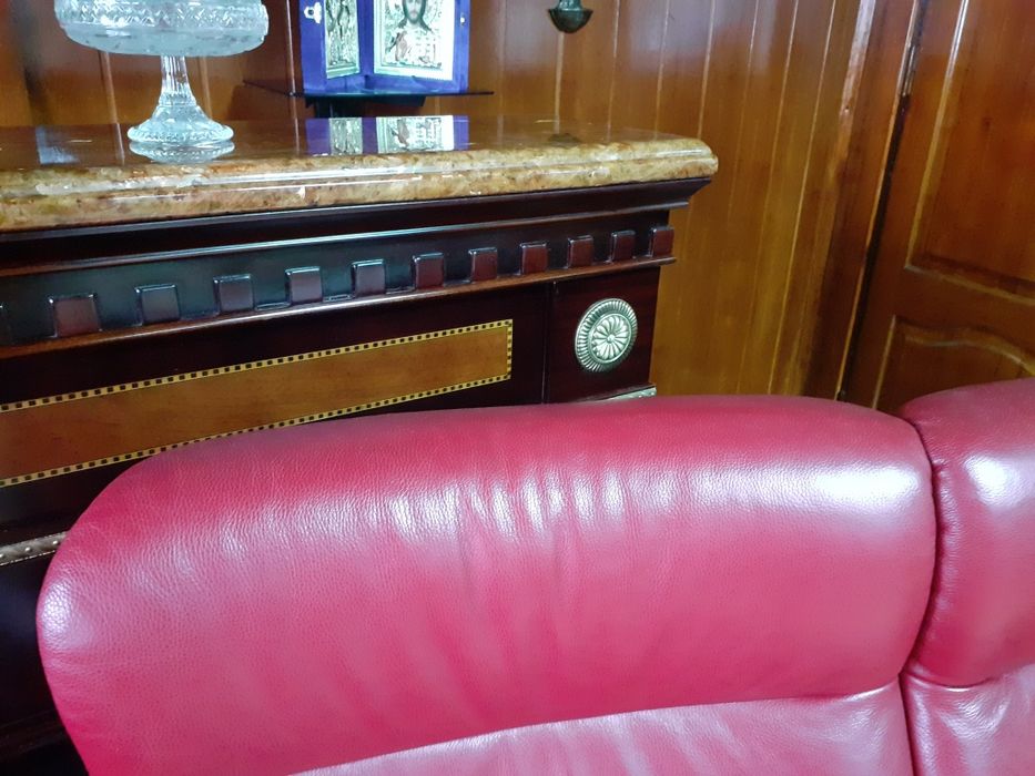 Шкіряний комплект меблі.Диван і крісло. Бренд.