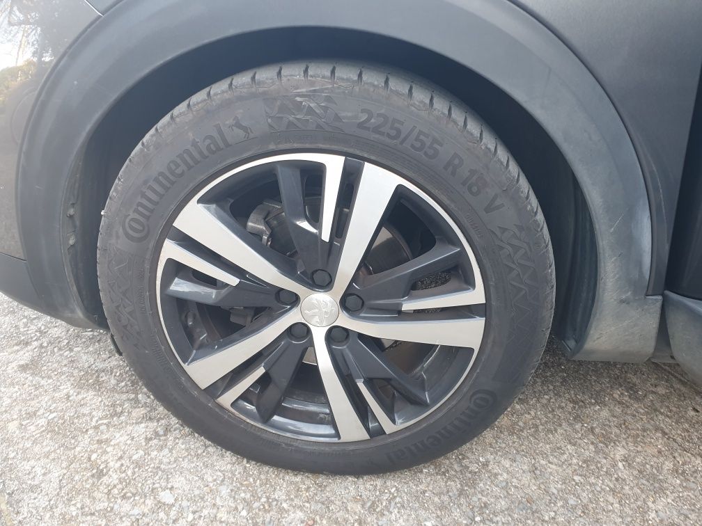 Peugeout 5008 ( inclui 4 pneus novos)