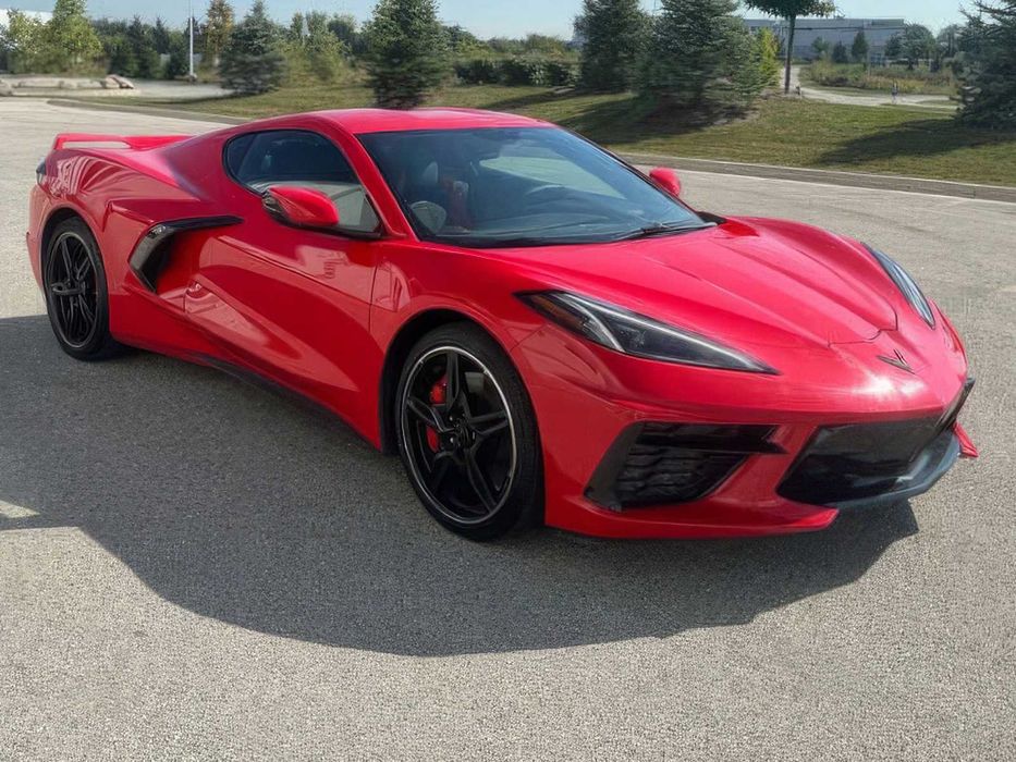 Chevrolet Corvette Stingray      2021