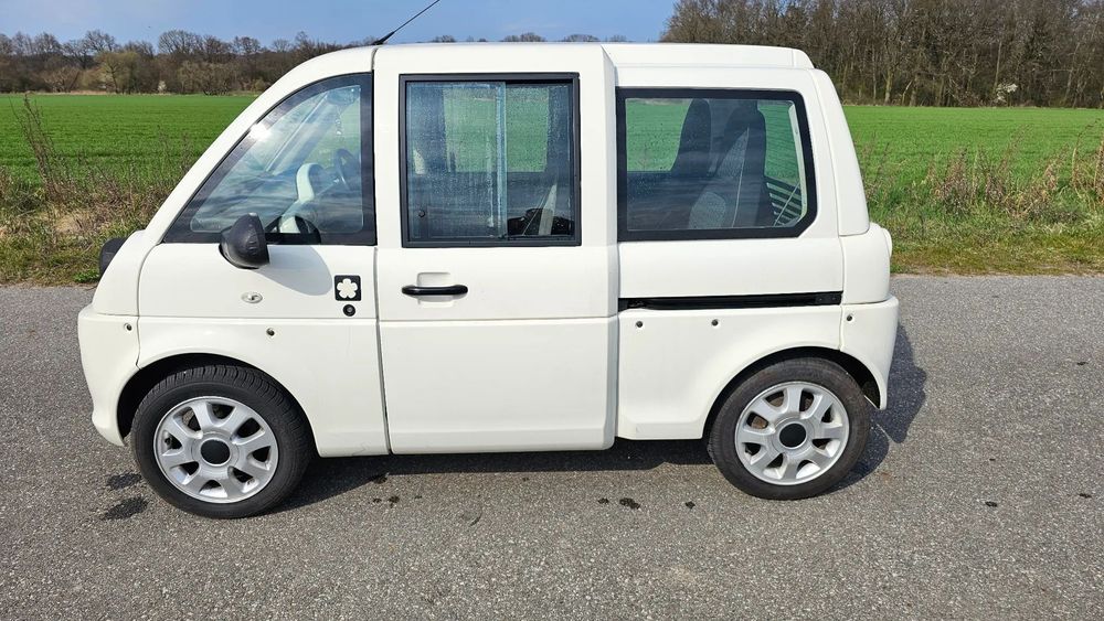 MIA ELECTRIC Francuski 3 osobowy NOWA bateria i opony NIE TESLA :) Zoe