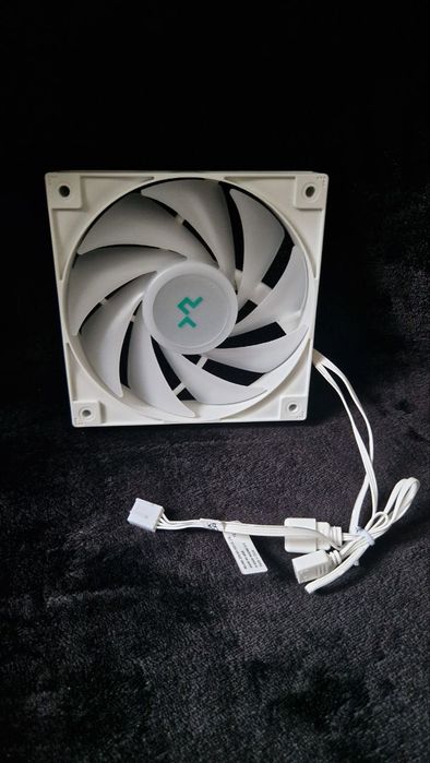 Процесорний  кулер башня Deepcool AG400 ARGB White новий