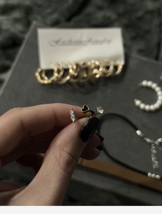 Жіночі аксесуари нові