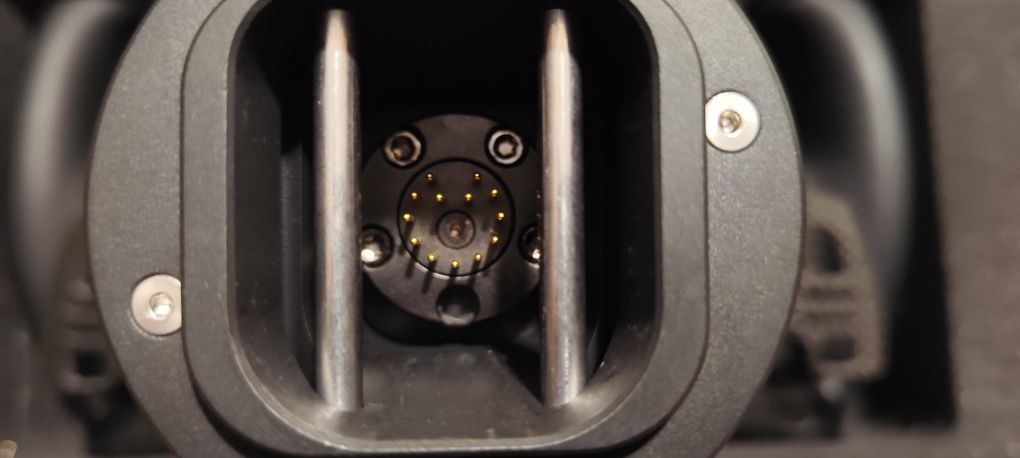 Cube controls F-core volante simracing