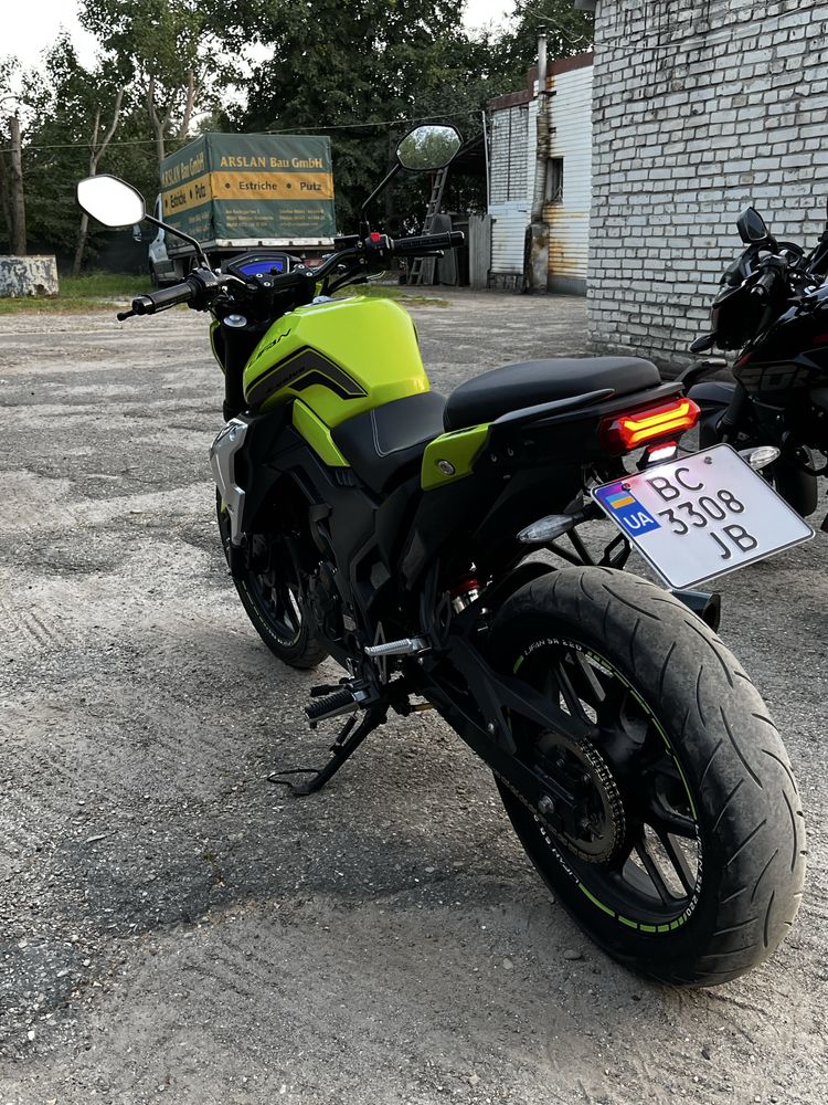 Продаю Lifan sr220