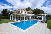 Esplêndida Moradia T4 Situda Dentro Do Prestigiado Golf Da Penina, Alv
