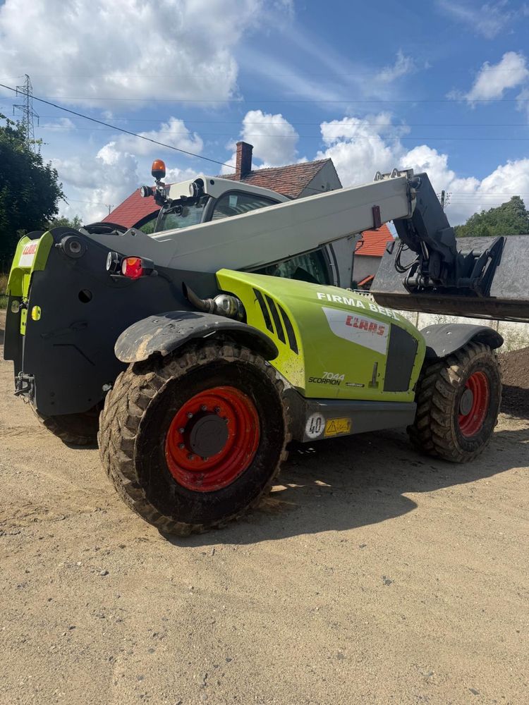 Claas scorpion 7044 rok 2015
