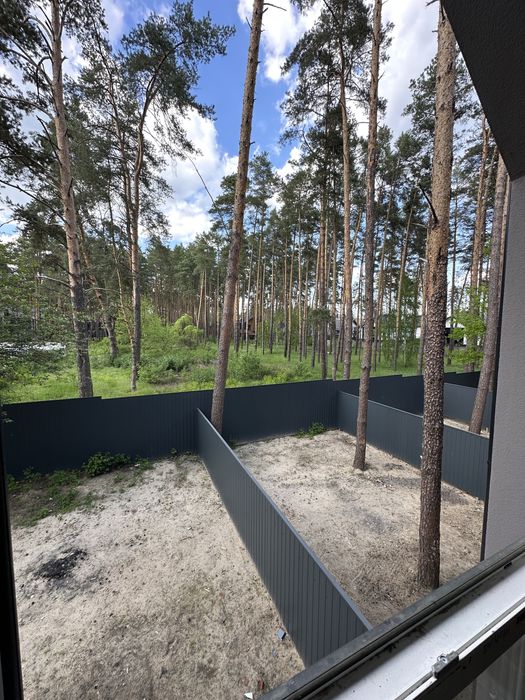 Таунхаус з великою земельною ділянкою. Є розтермінування