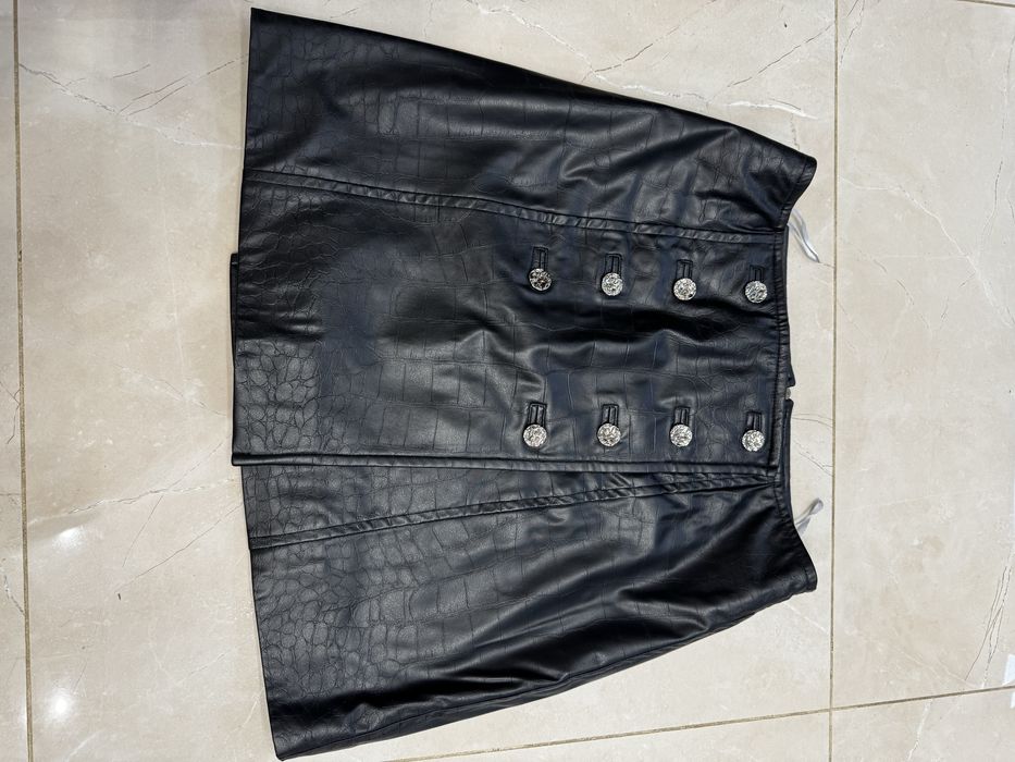 Шкіряна спідниця ручноі роботи