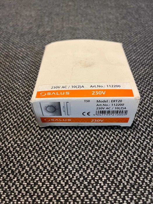 Regulator pokojowy SALUS ERT20  230 V/24 V