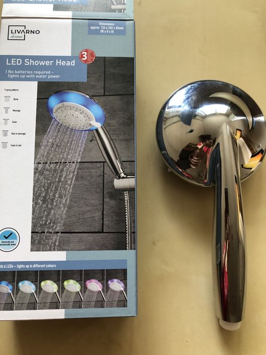 Sprzedam sluchawke prysznicowa z podswietleniem