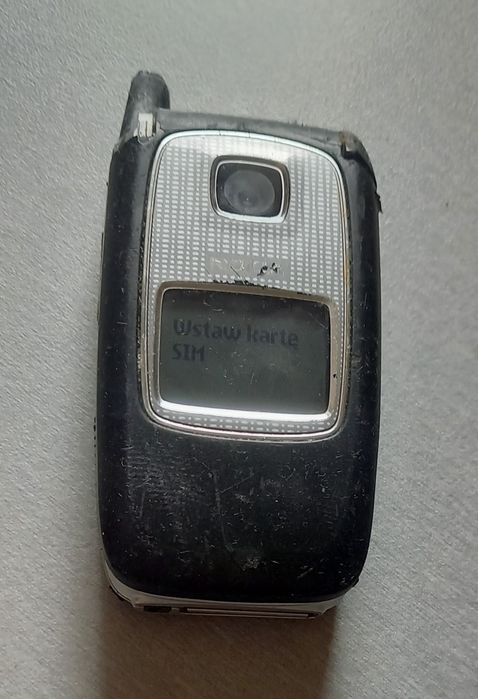 Nokia 6103 z ładowarką