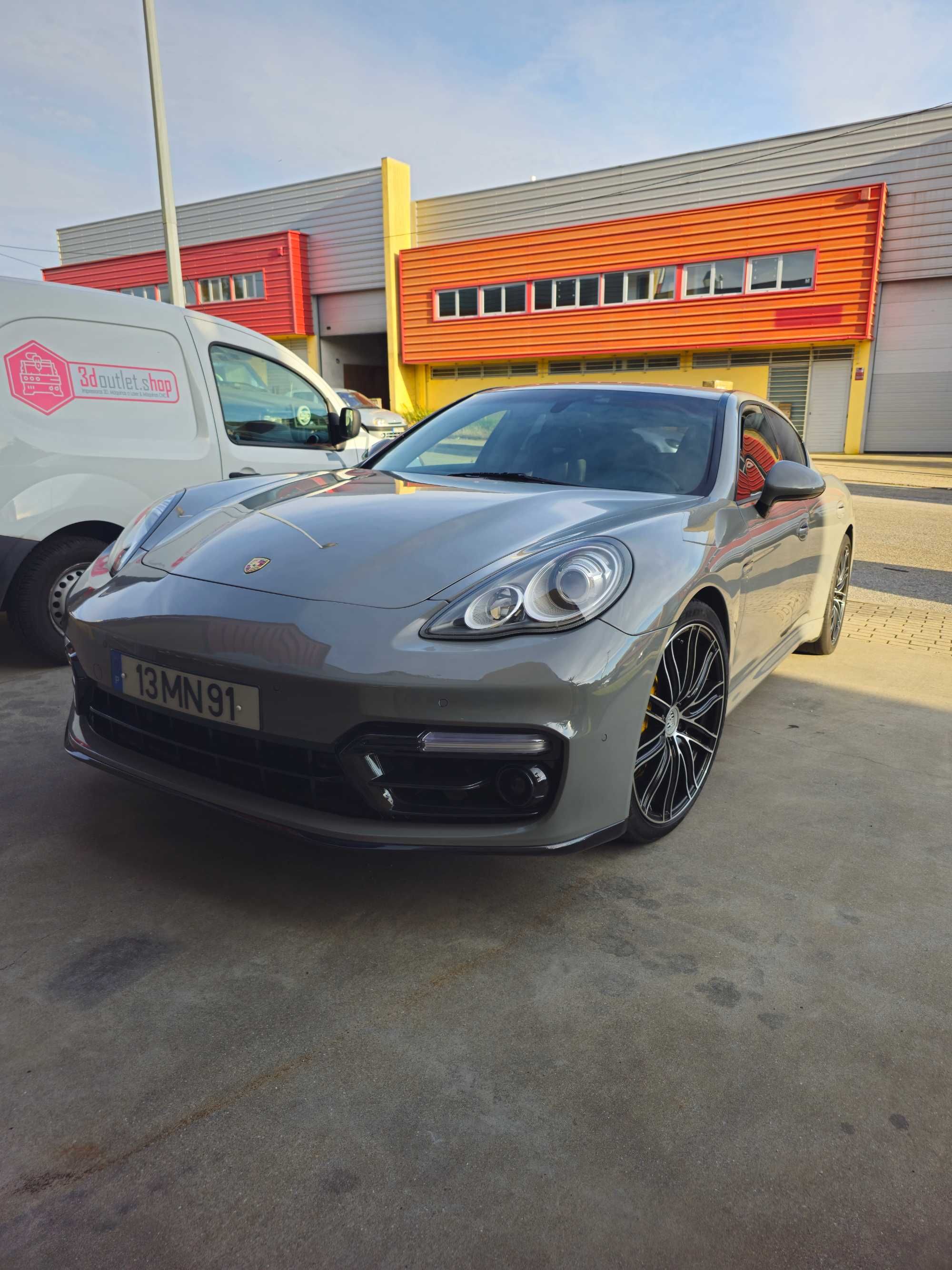 Porsche Panamera 3.0 Diesel c/ IVA dedutível