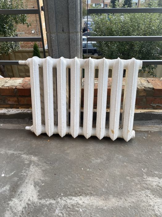 радіатор чавун опалення батарея