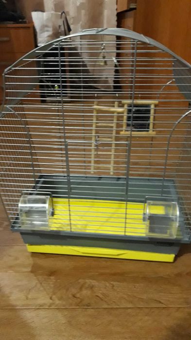 Продам клетку для попугая