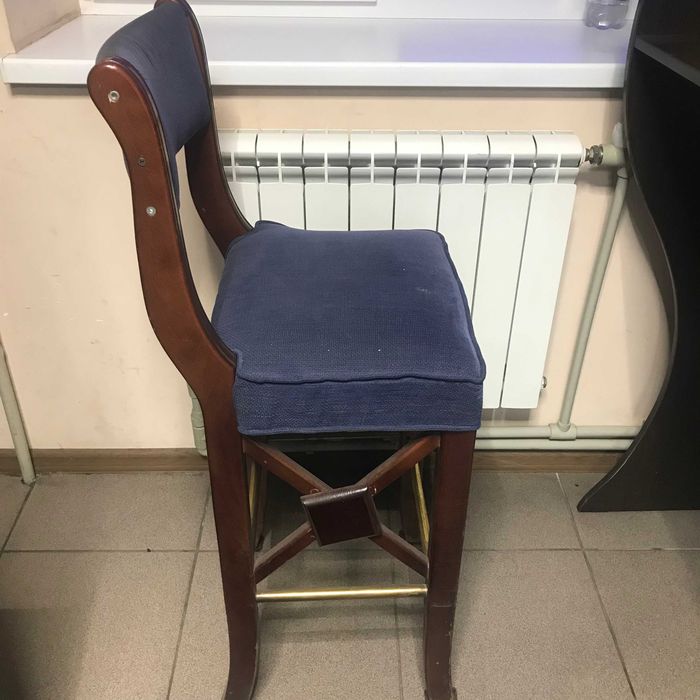 Продам стулья барные,компьютерные