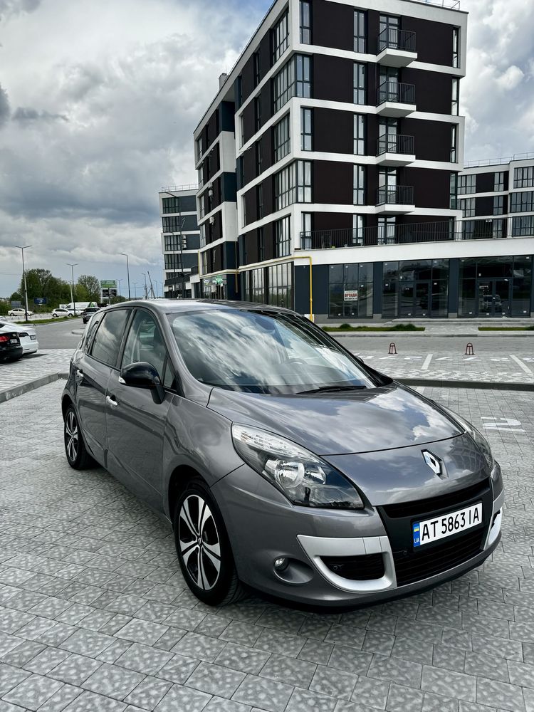 Renault Scenic BOSE