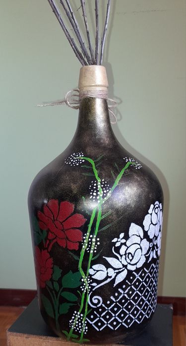 Garrafão pintado à mão