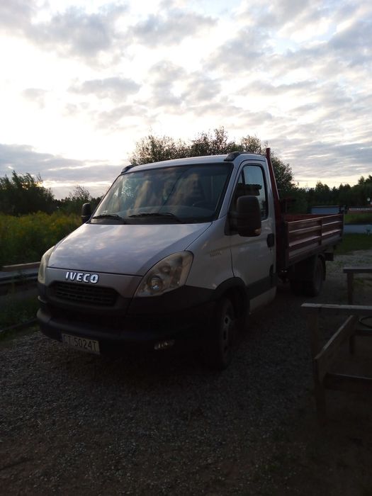 Usługi koparko-ładowarką, transportowe