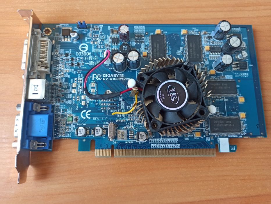 Видеокарта Gigabyte Radeon X600