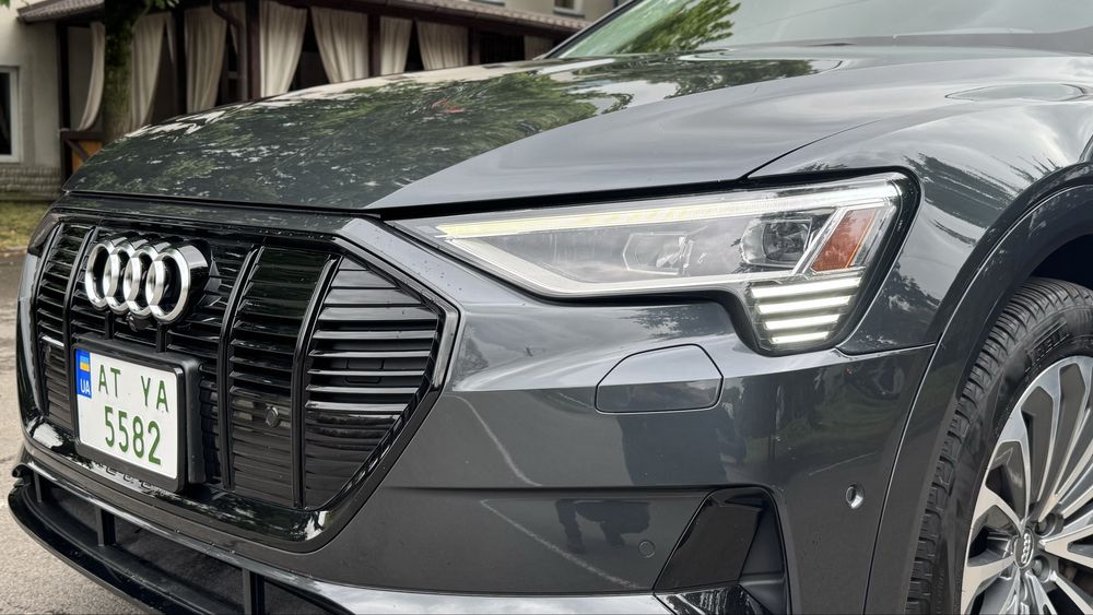 Ауді E-tron ауді е трон 2020р