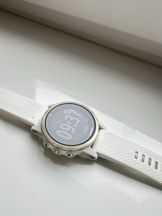Garmin Fenix 5S sapohire 42 mm white