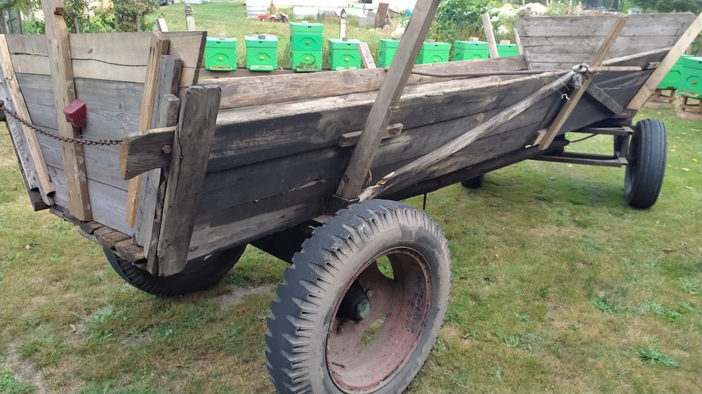 Wóz ciągnikowy duży