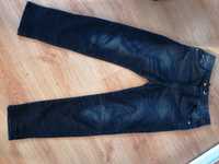 Eleganckie czarne spodnie chłopięce 152 cm