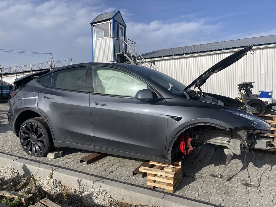 Tesla Model Y Performance