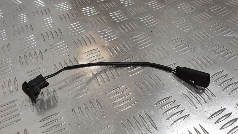 Форсунка омывателя лобового стекла Ford Mondeo 1s7117666 разборка