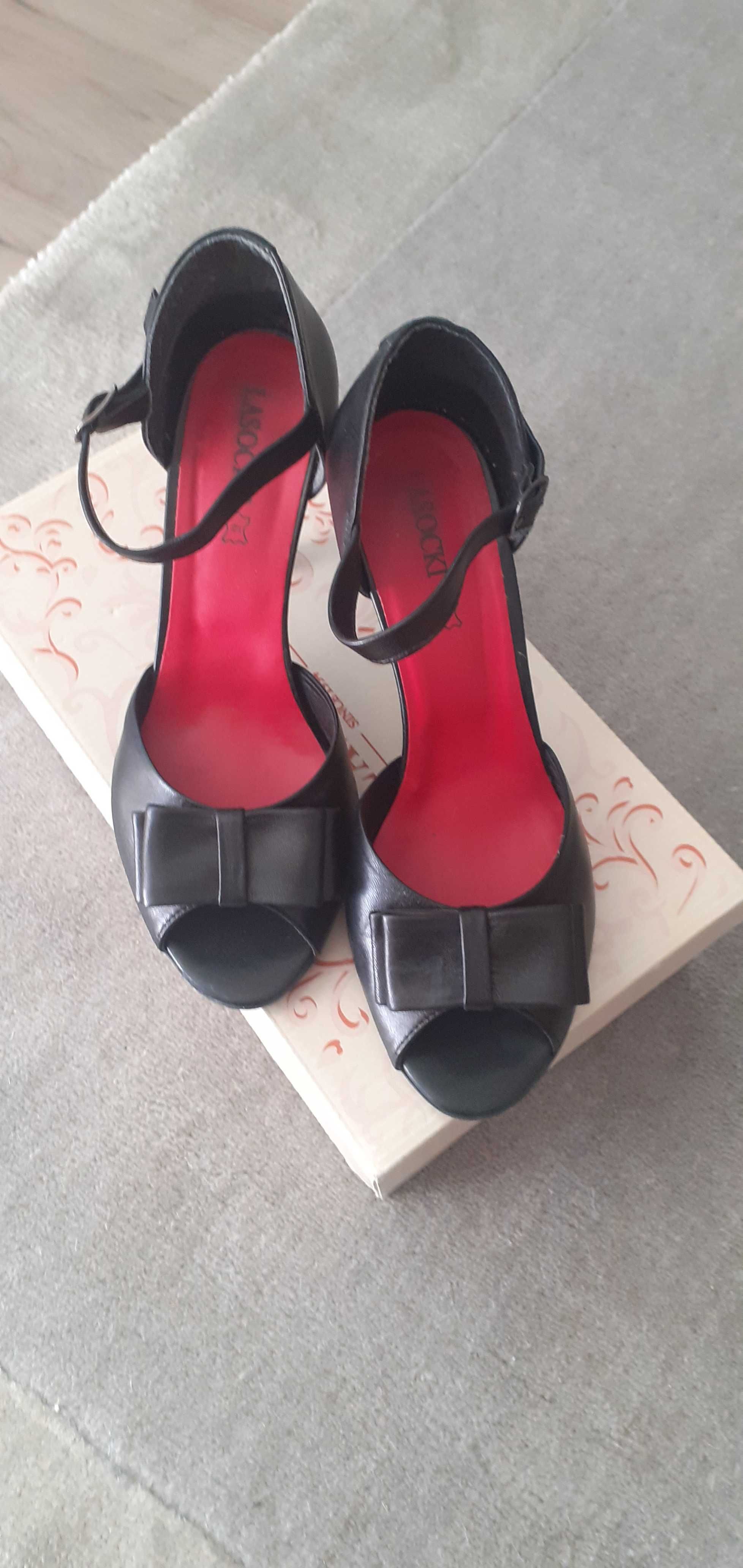 Czarne sandały roz 36 firmy Lasocki nowe b/metki