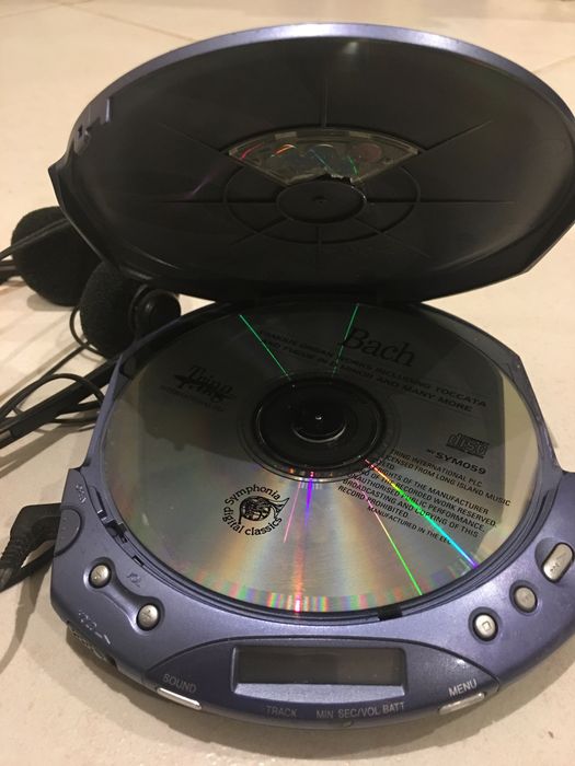Sony CD Walkman D-E220