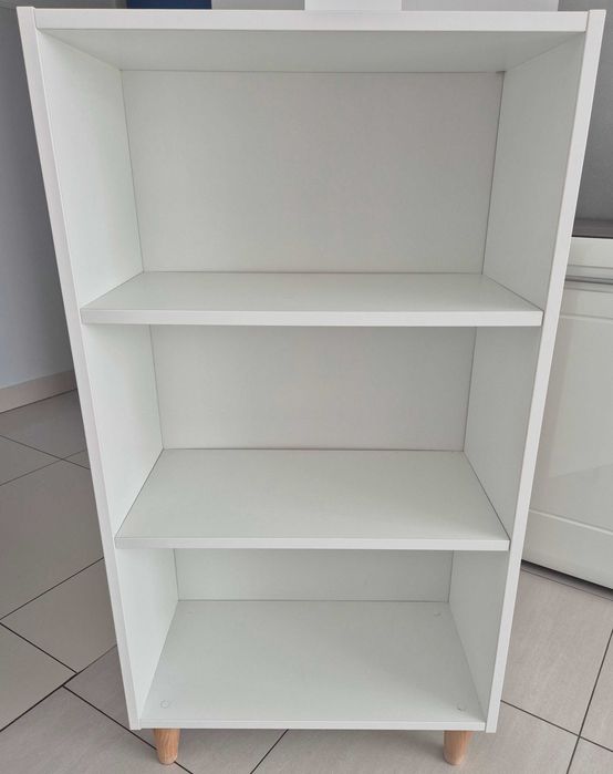 Regał typ skandynawski