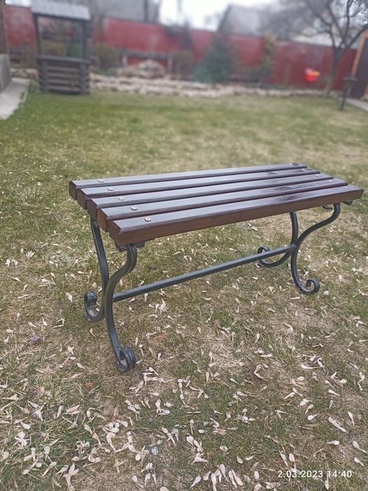 Ковані вироби лавки з спинкою,без спинки , боковини  столів та лолавок