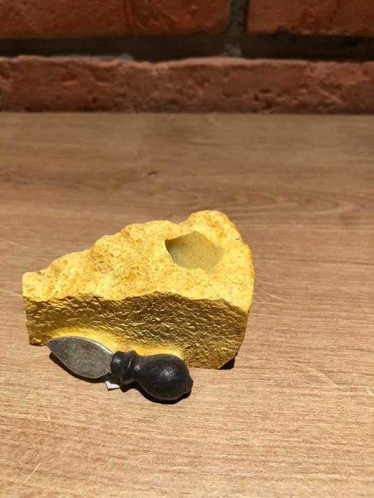 Pojemnik na wykałaczki TARONI | Kształt Parmezanu | Design z Włoch!