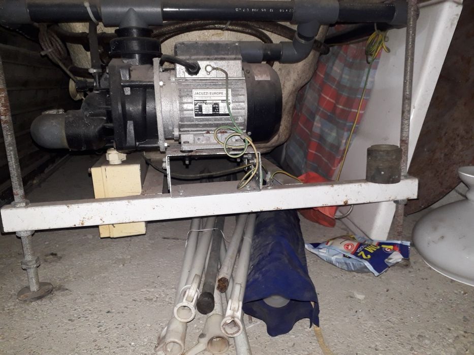 Banheira Hidromassagem/Jacuzzi.