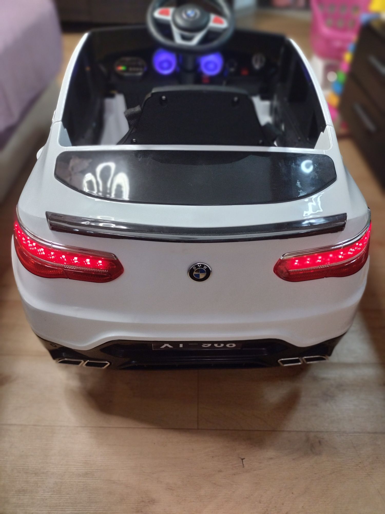 Дитячий електромобіль Just Drive BM-X1 - білий