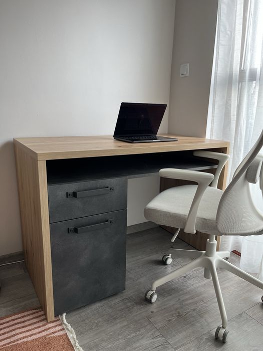 Biurko z szuflada i szafka