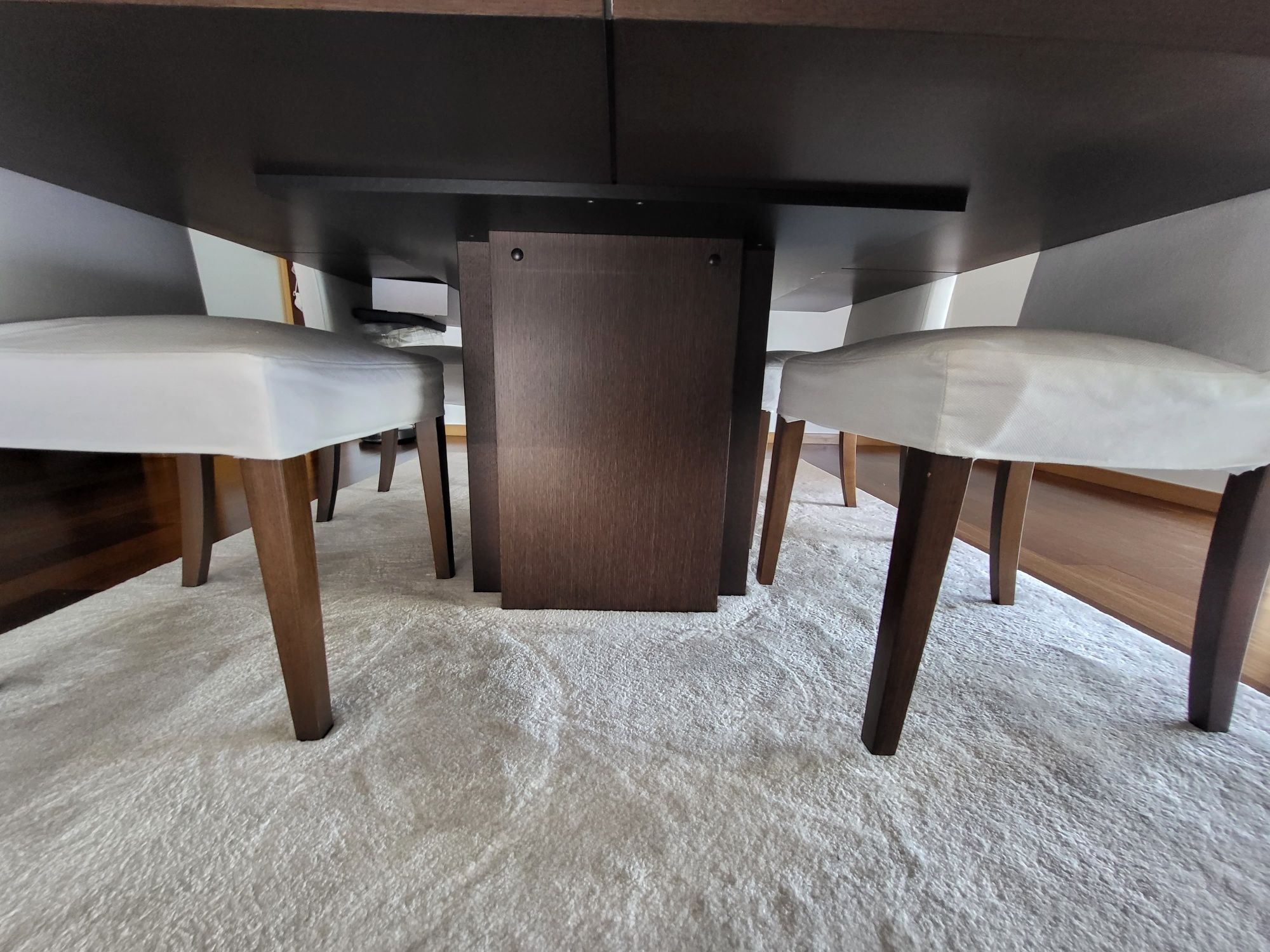 Mesa de jantar madeira nogueira