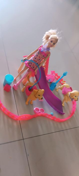 Zestaw Barbie z pieskami